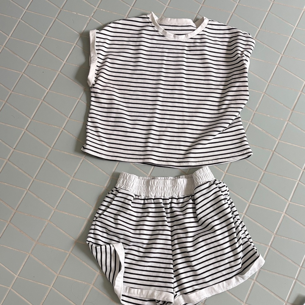 Womens White and Black Striped Set - Sleeveless Top & Shorts